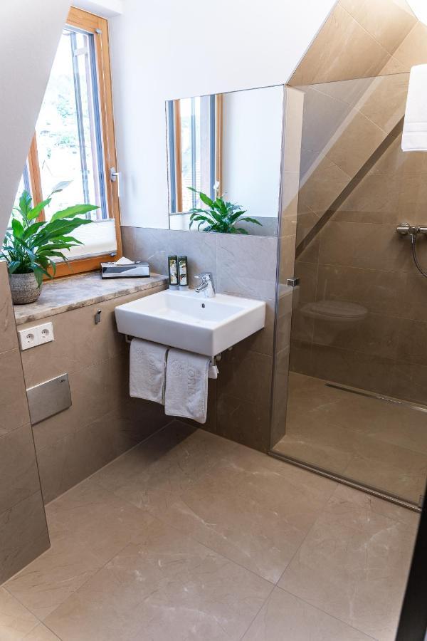 4 Apartments Im Hof By Gasthof Linde Albstadt Ngoại thất bức ảnh